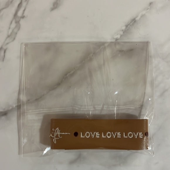 Taylor Swift Love Leather bracelet - Picture 12 of 13